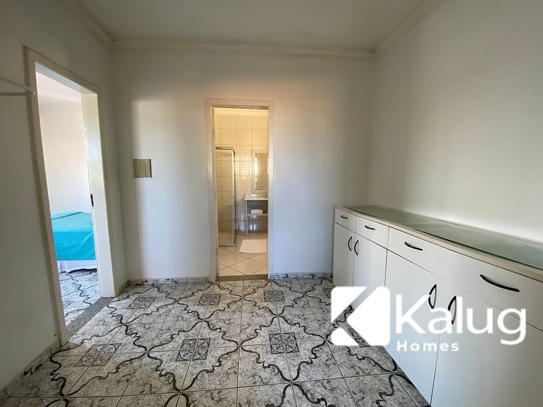 Guest House com 3 quartos em Condomínio na Praia dos Milioná