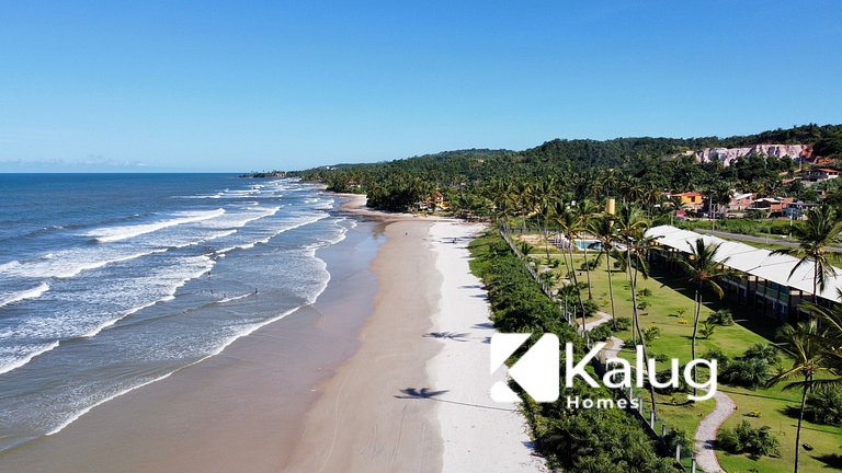 Refúgio Pé na Areia com 4 quartos em Ilhéus - Condomínio Per