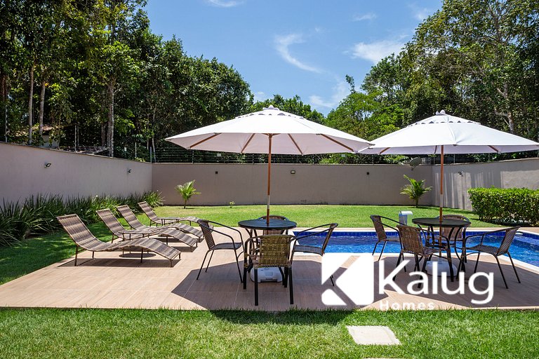 Muito espaço para criançada brincar! Casa com Piscina e Chur