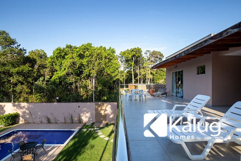 Muito espaço para criançada brincar! Casa com Piscina e Chur