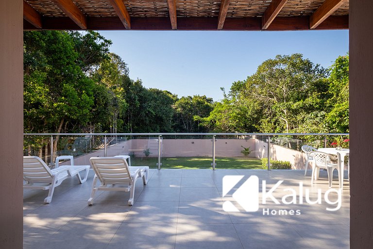 Muito espaço para criançada brincar! Casa com Piscina e Chur