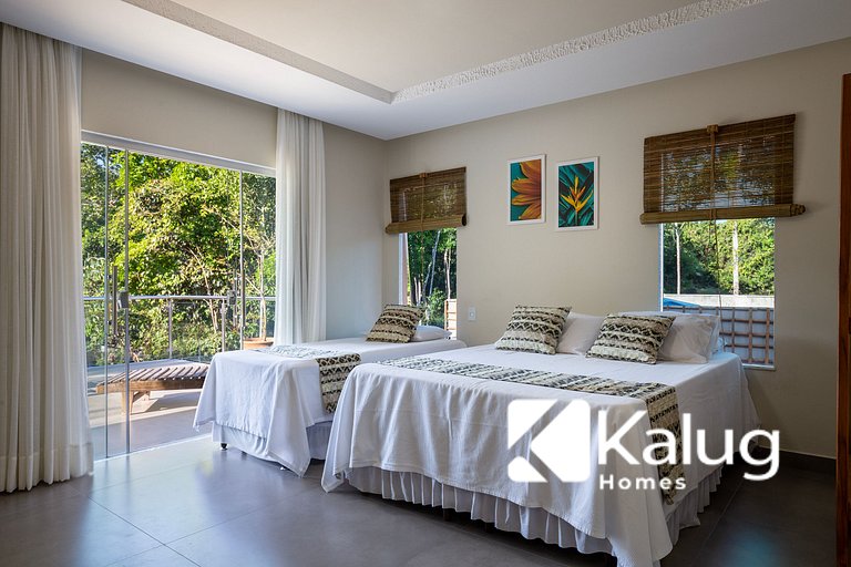 Muito espaço para criançada brincar! Casa com Piscina e Chur