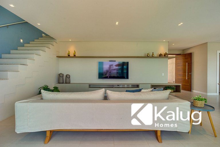 Family Friendly - Luxo, Piscina Privada e Vista para o Mar!