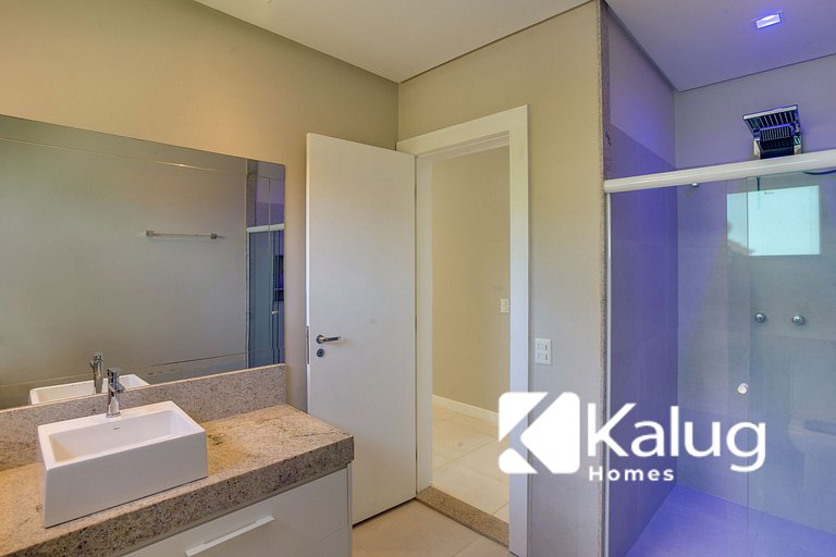 Alto Padrão | Piscina Privada + Vista Mar