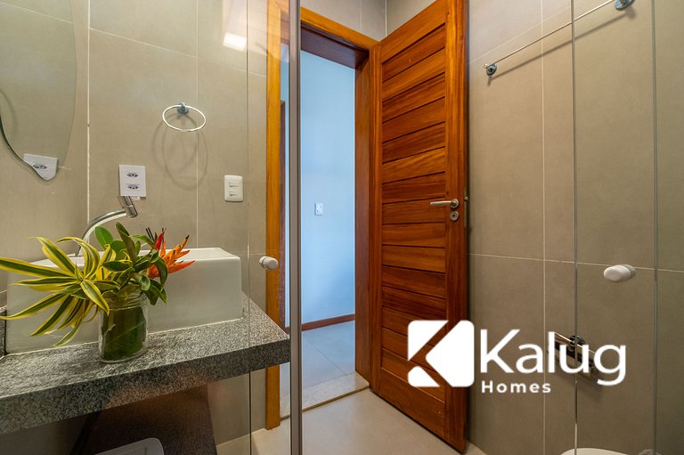 Pertinho da Vila e da Praia - 2 suítes!